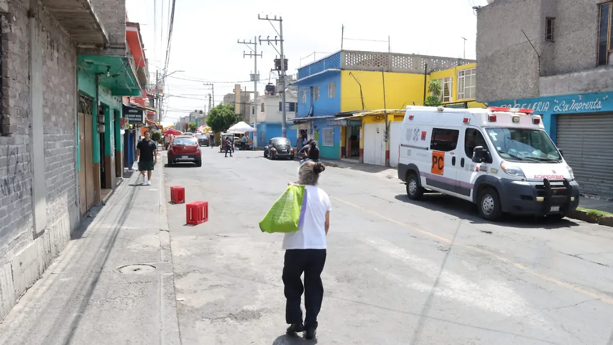 Vecinos denuncian olor a combustible 